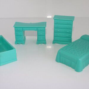 Vintage 4 Pc Green Plastic Miniature Dollhouse Furniture Bed, Desk, Dresser, Tub